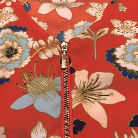 Express Top - Picture 3 of 3